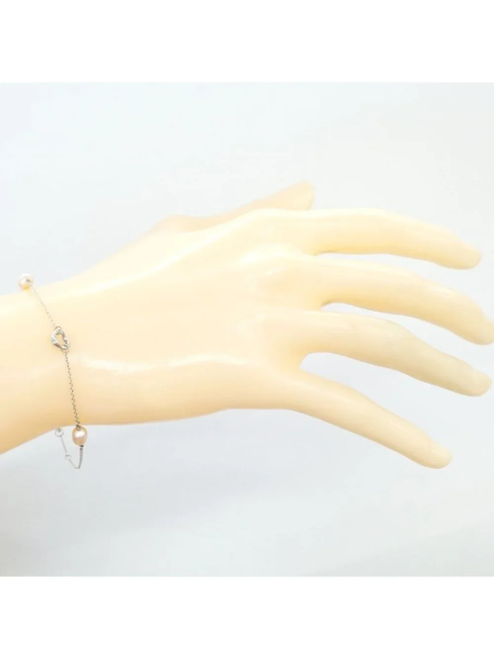 Tiffany & Co Bre Open Heart Pearl by the Yard 925 Sterling Silver Pink Bracelet